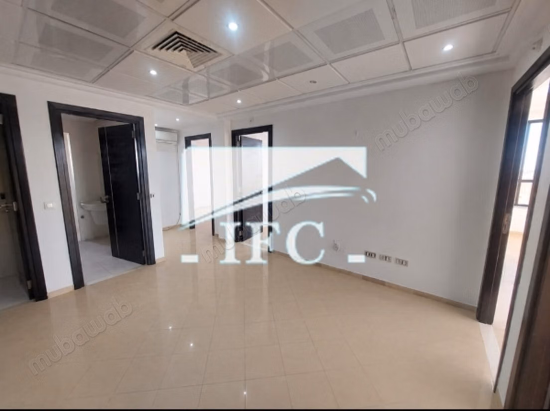 Office in 5 spaces 143m² Lake 1 IFCL1337