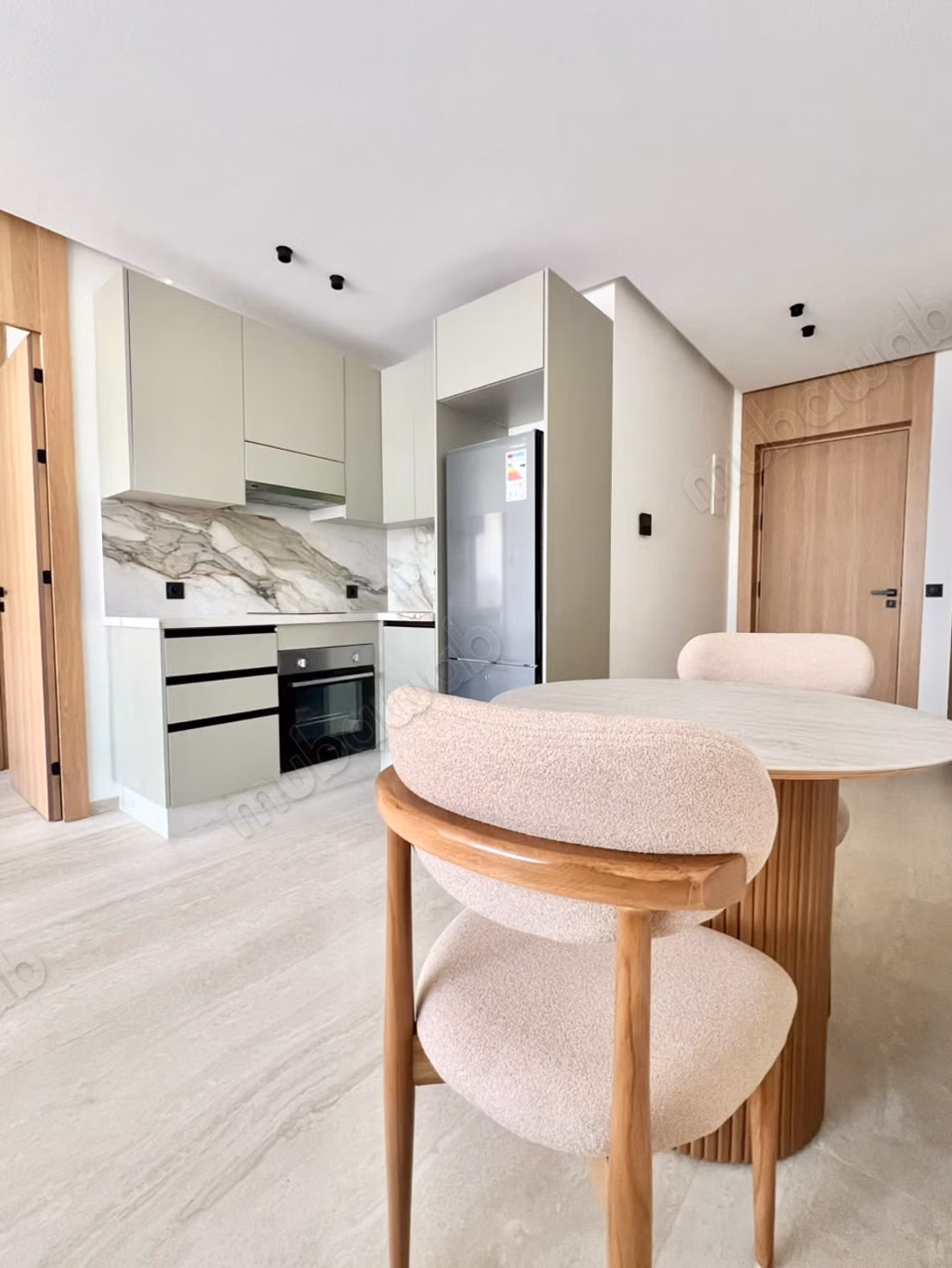 Nieuwe gemeubileerde studio - 50 m² - Oasis