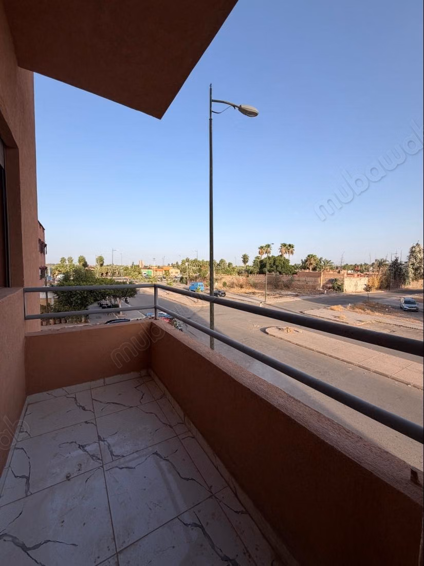 Louez une chambre à Route de l'Ourika.
Surface de 12 m².
Meublé