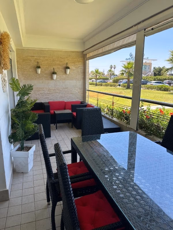 Bell'appartamento in vendita a Sidi Rahal. Superficie 81 m². Arredato