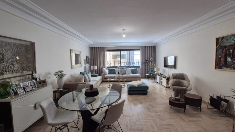 Beautiful apartment for rent in front of the Spanish school