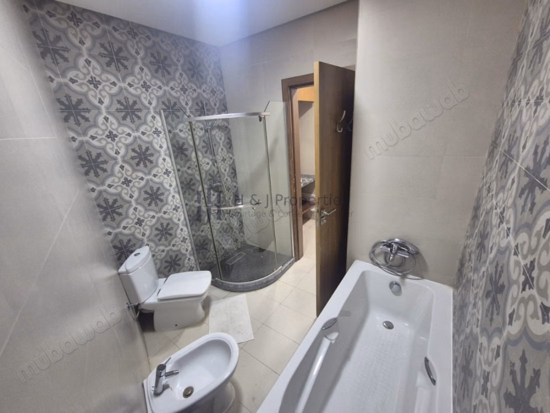 Apartment T4 3 rooms of 210 m²