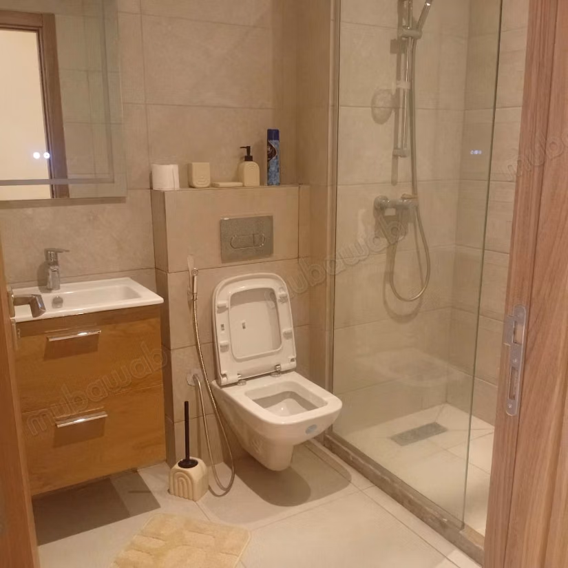 Trouvez un appartement à louer à Guéliz. 2 belles chambres. Avec ascenseur, balcon