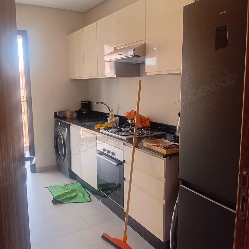 Trouvez un appartement à louer à Guéliz. 2 belles chambres. Avec ascenseur, balcon