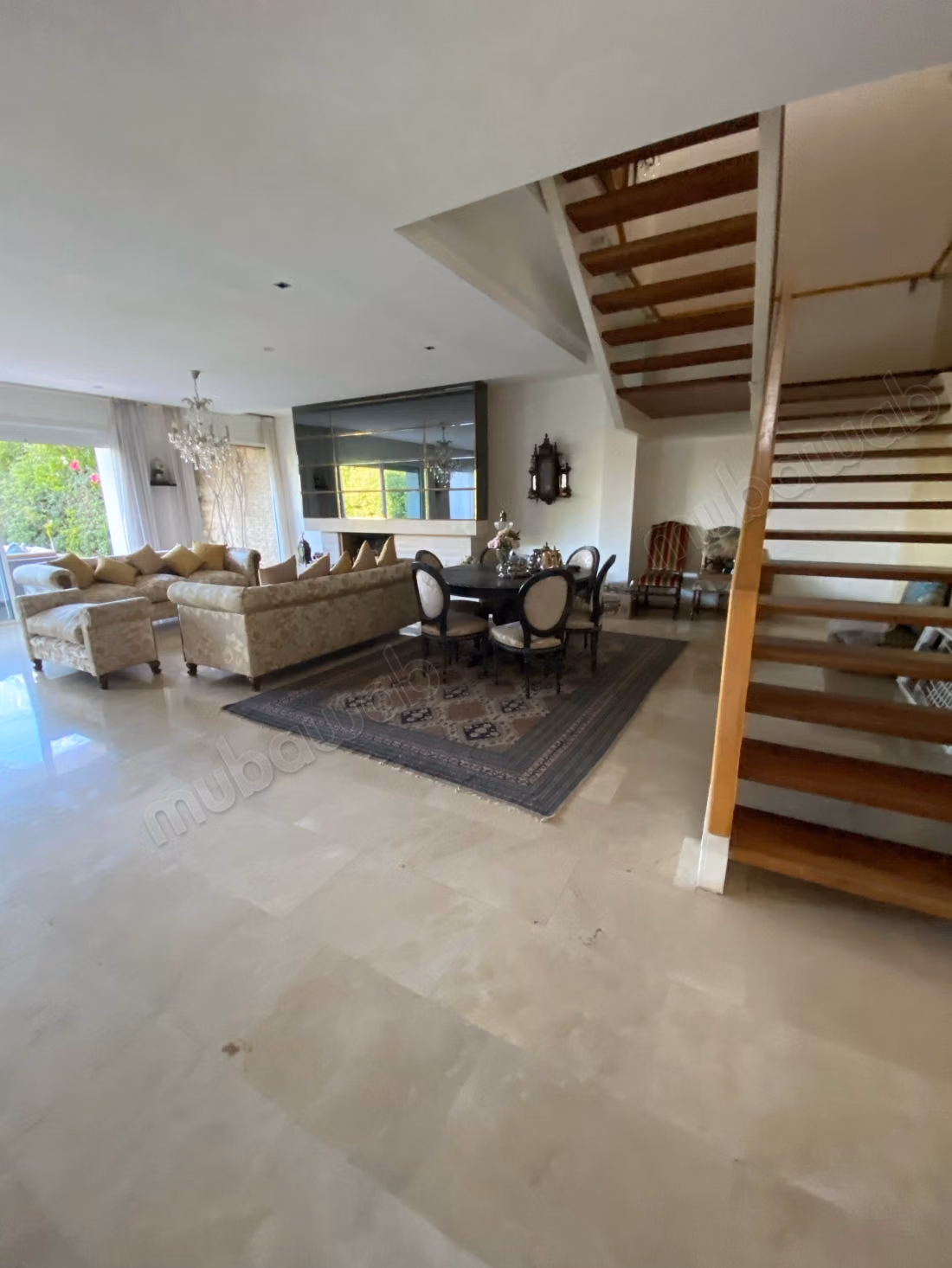 Vente d’une villa front golf à La CGI 
BOUSKOURA
