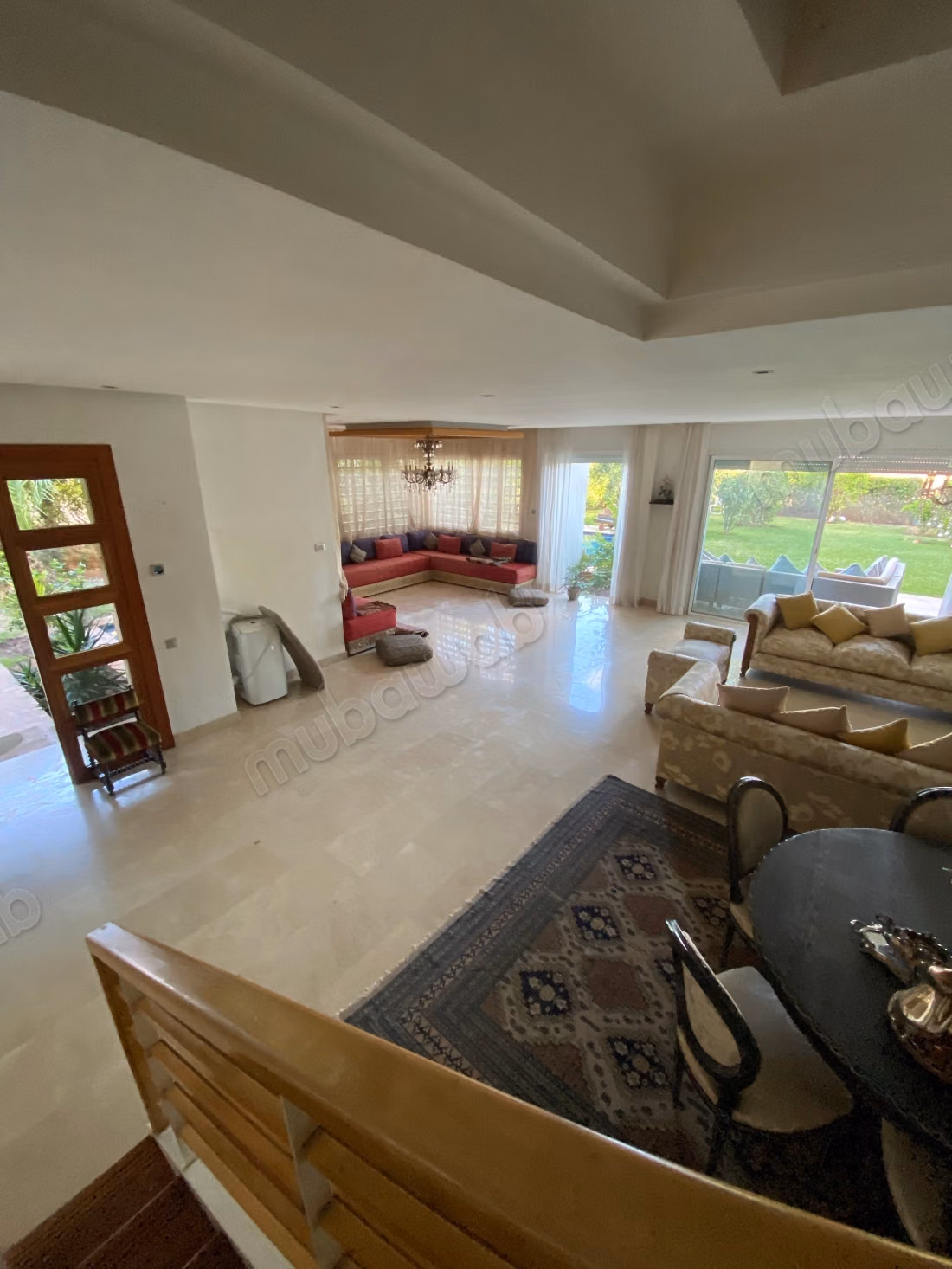 Vente d’une villa front golf à La CGI 
BOUSKOURA