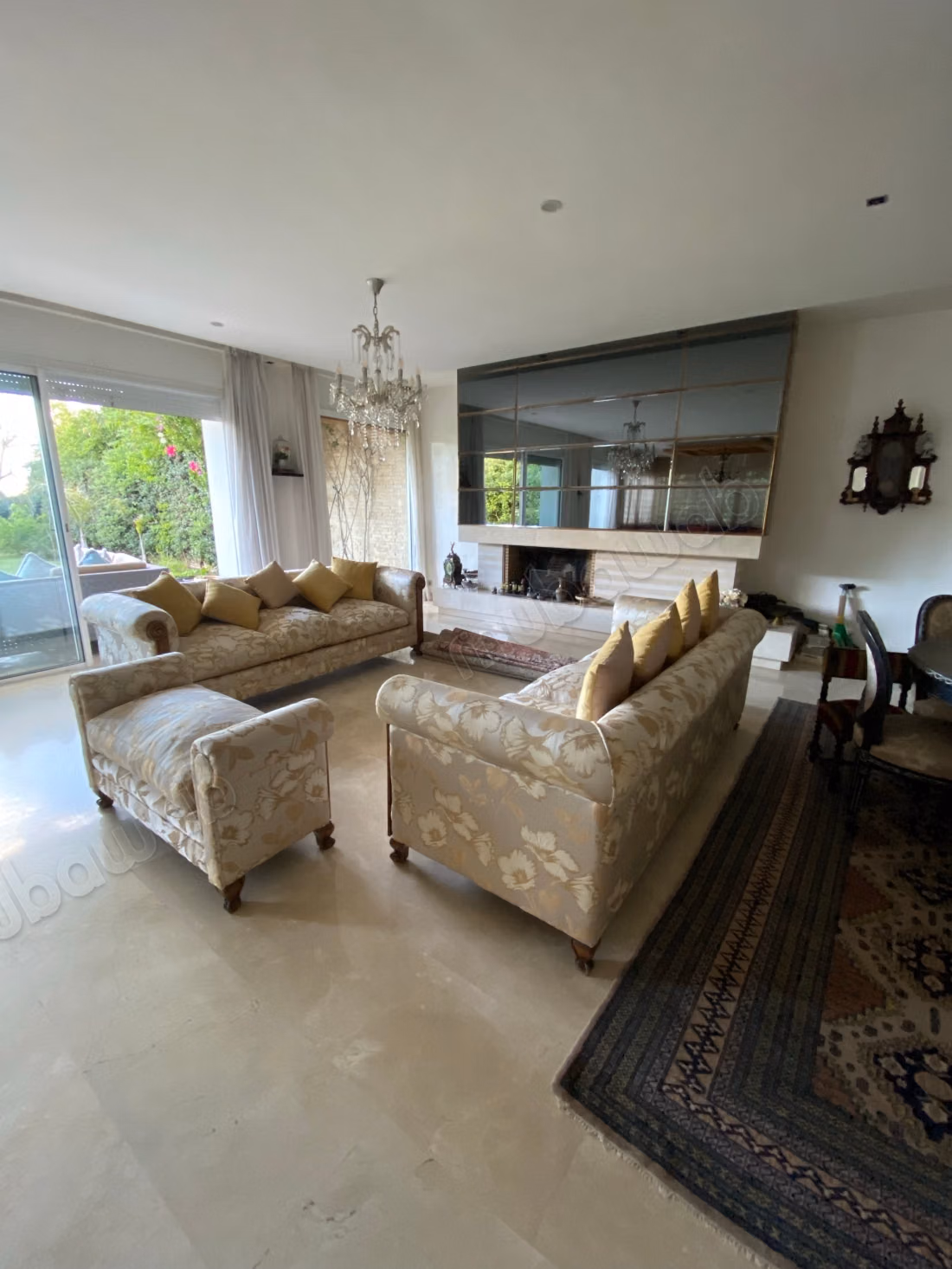 Vente d’une villa front golf à La CGI 
BOUSKOURA