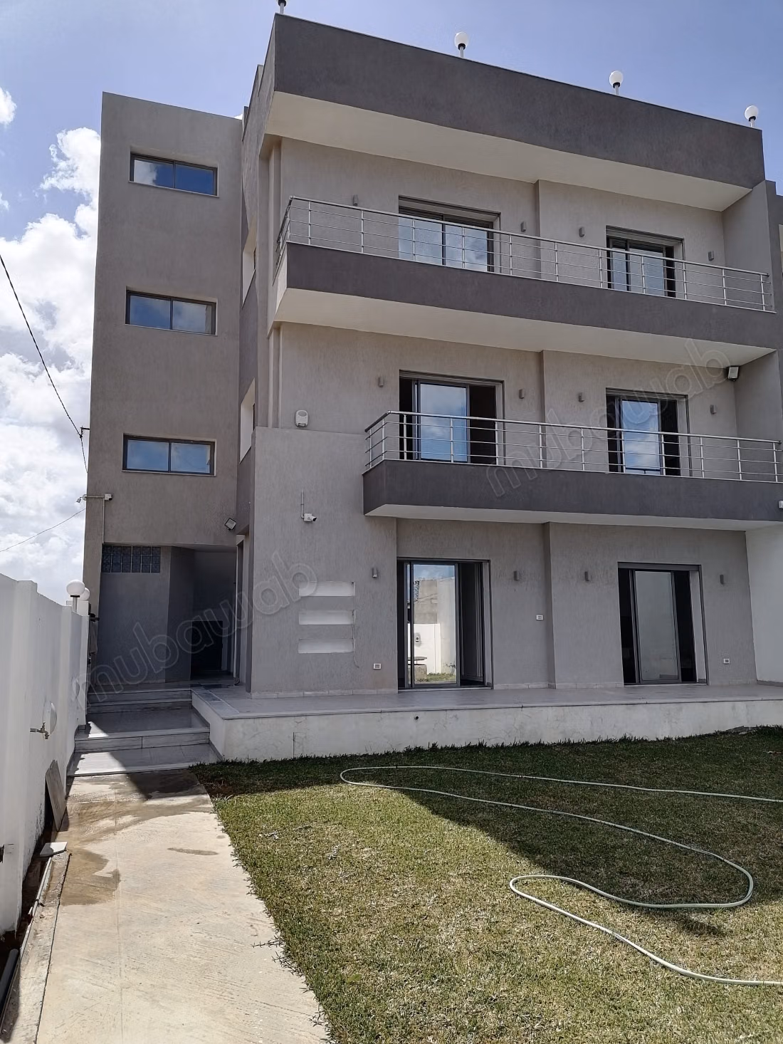Résidznce r2 a vendre. Par appart ou total