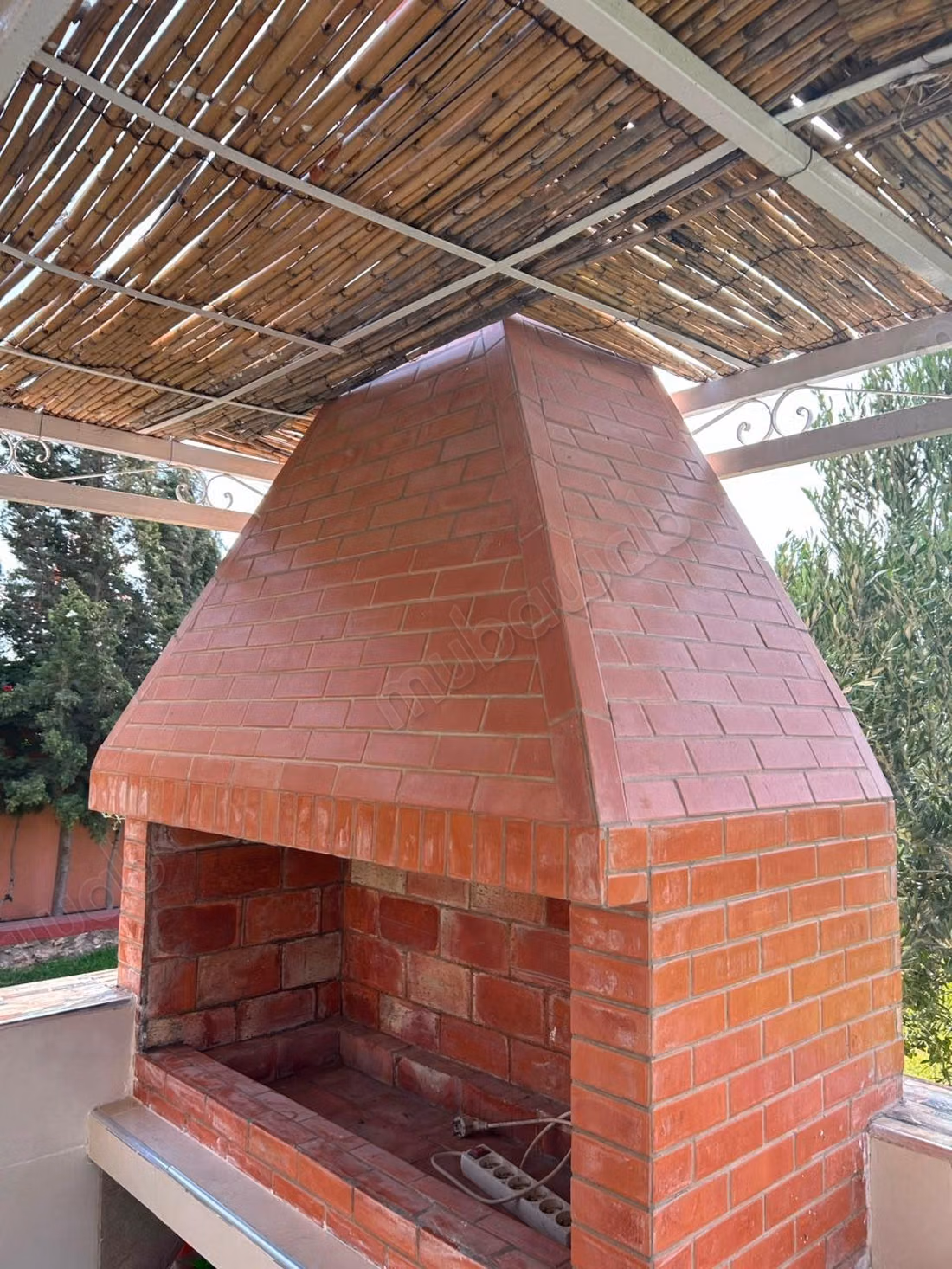 Luxurious villa for rent in Lahrarta. 3 bedrooms. Well furnished