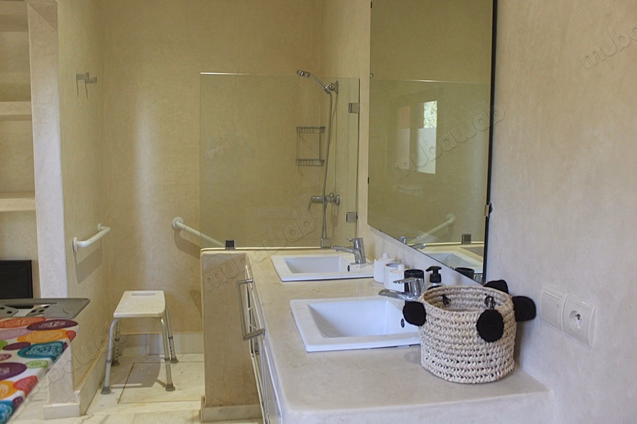 Magnificent furnished villa without vis-à-vis