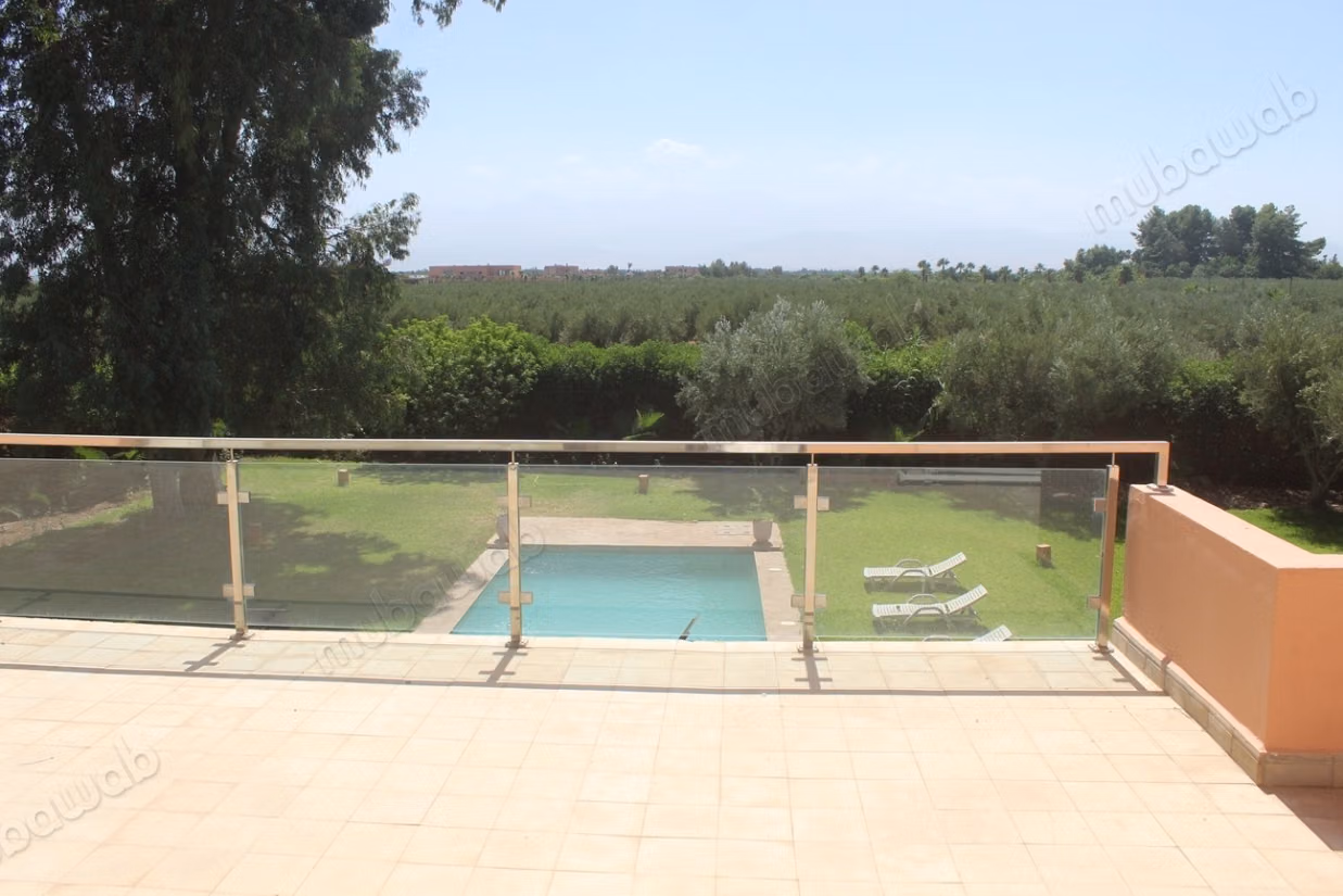 Magnificent furnished villa without vis-à-vis