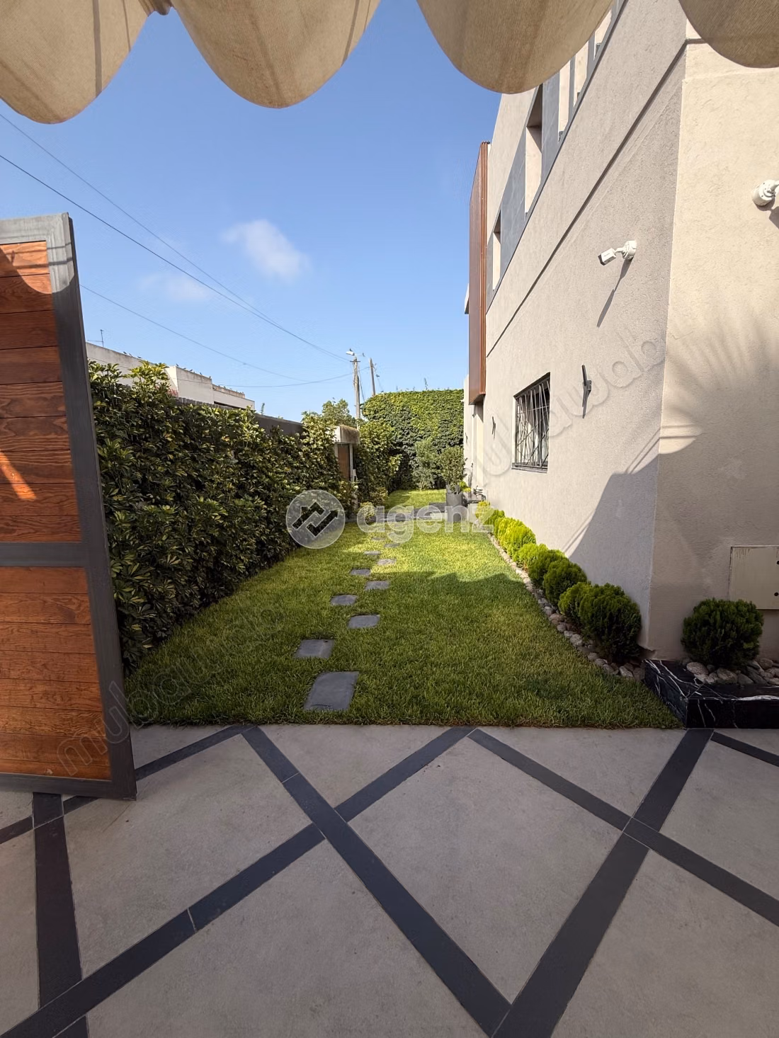 Villa à louer 470 m², 4 chambres 
Racine Casablanca