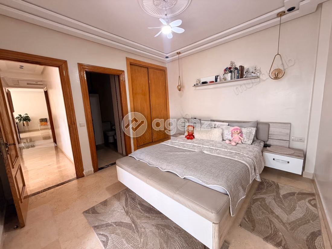 Appartement à vendre 106 m², 3 chambres 
Liberté Casablanca