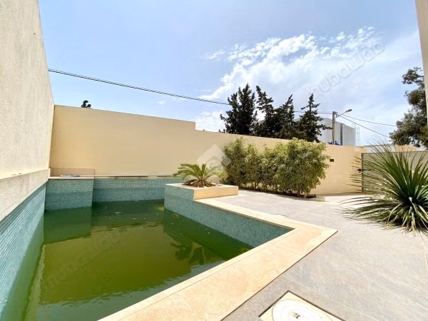 Villa jumelée en vente