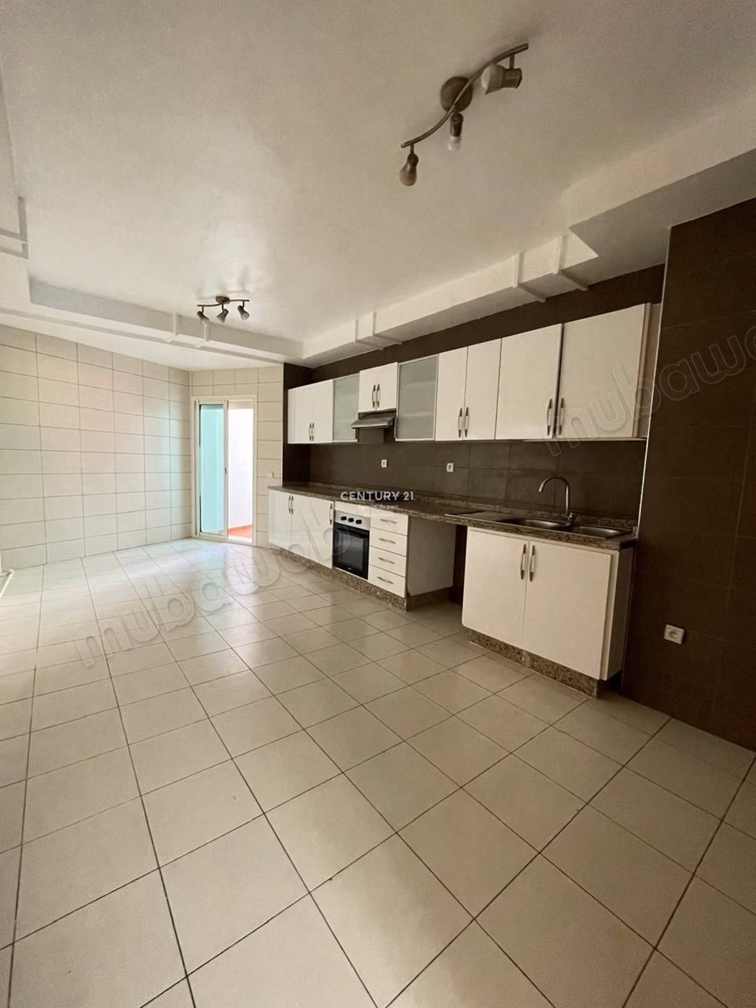 Spacious 152m² Apartment for Rent