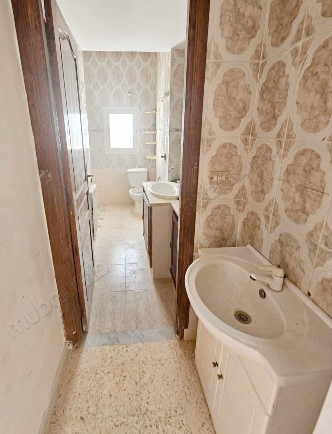 Cité Ennasr 2. À louer étage de villa S4 chambres