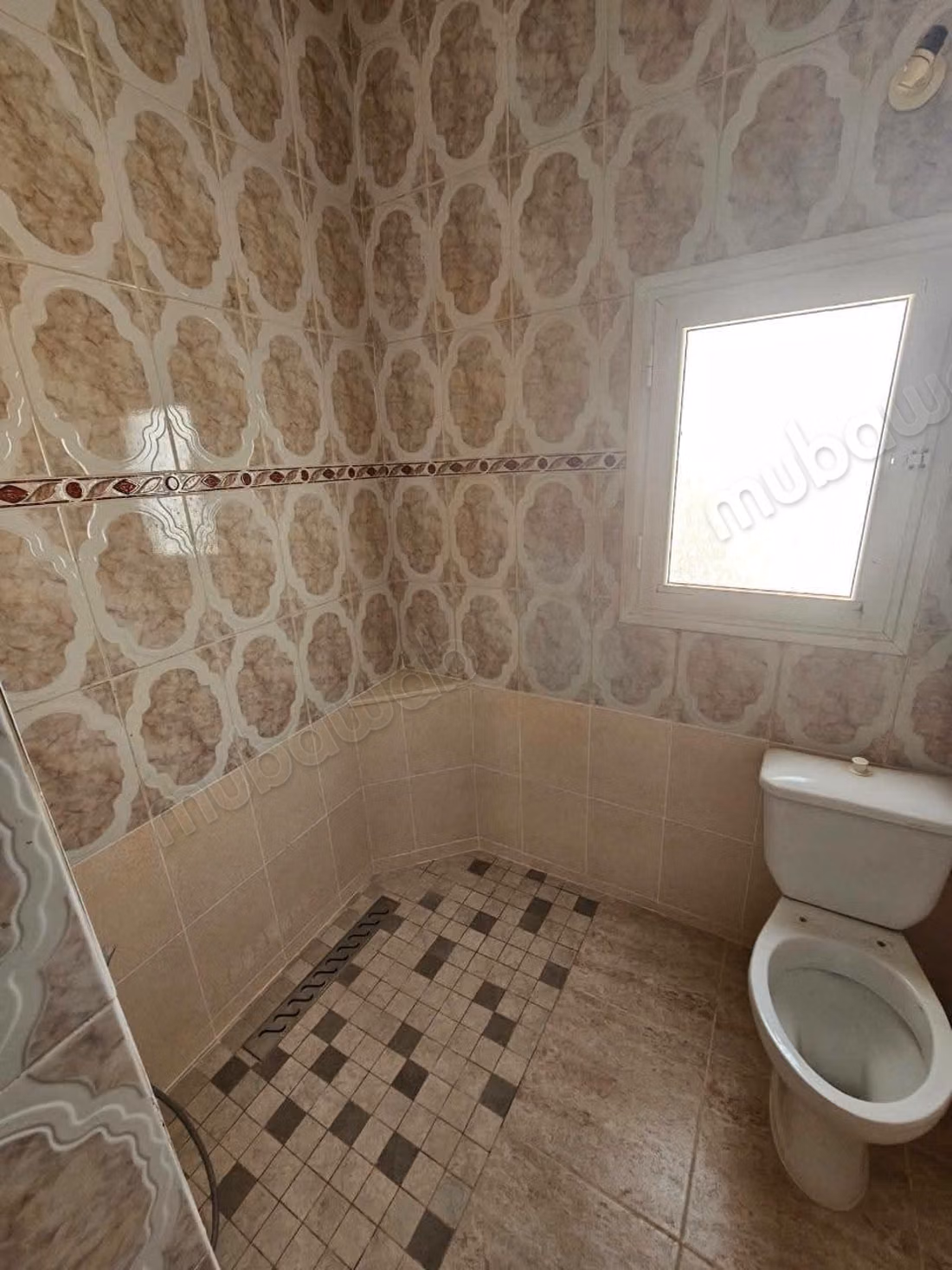 Cité Ennasr 2. À louer étage de villa S4 chambres