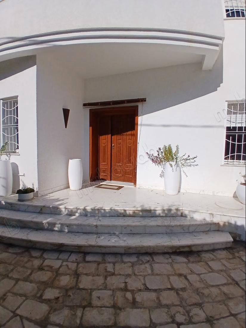 For sale luxury villa in Bou Mhel Bassatine