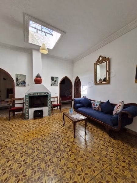 Apartment for sale in Medina. 3 bedrooms. Furnished