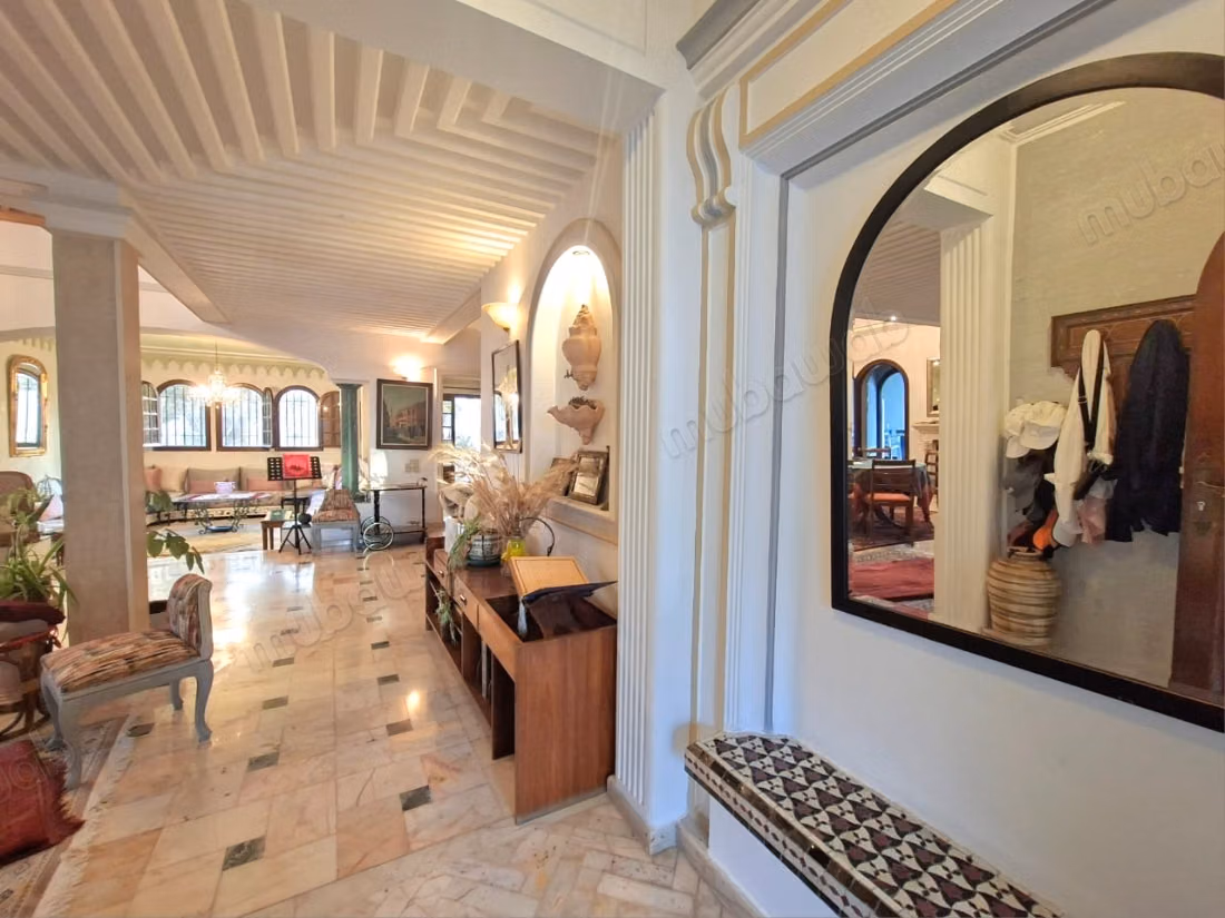 Villa à vendre à Ain Diab 
430 M²