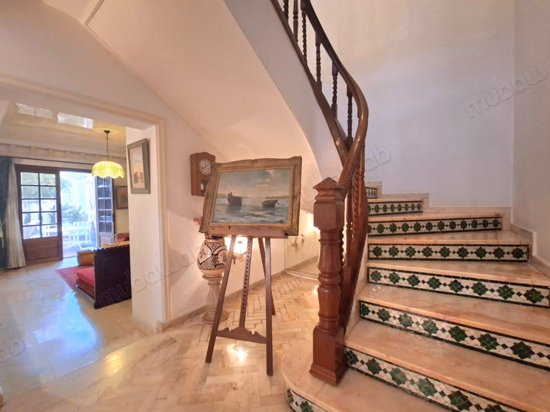 Villa à vendre à Ain Diab 
430 M²