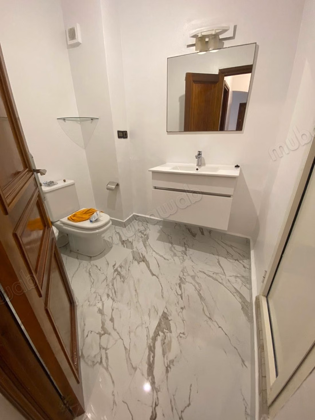 Très bel appartement 3 chambres vide racine
