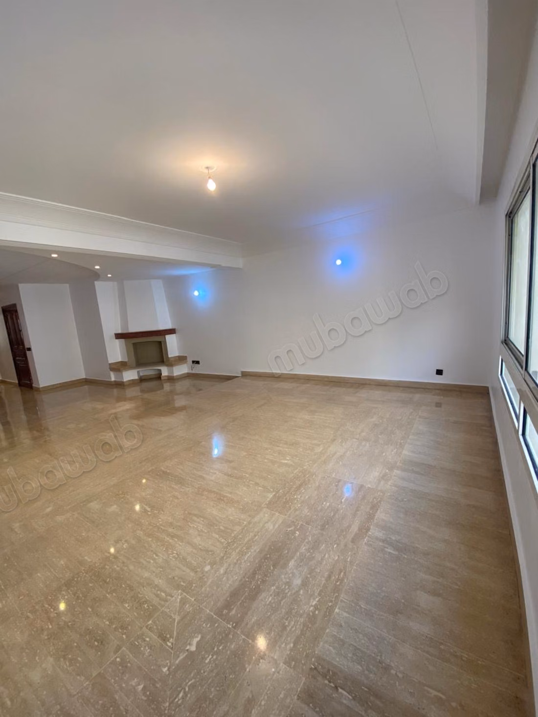 Très bel appartement 3 chambres vide racine