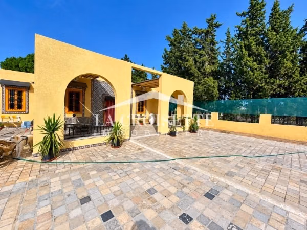 Villa a un piano S2 vuota o arredata a Gammarth