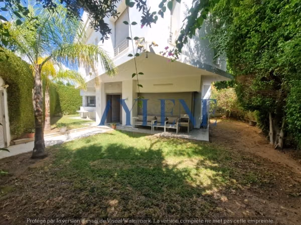 Villa S5 con giardino presso JDC