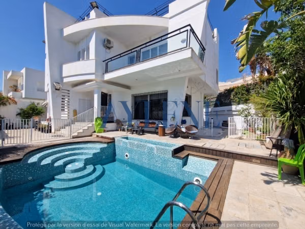 Villa with pool at Berges du Lac 2