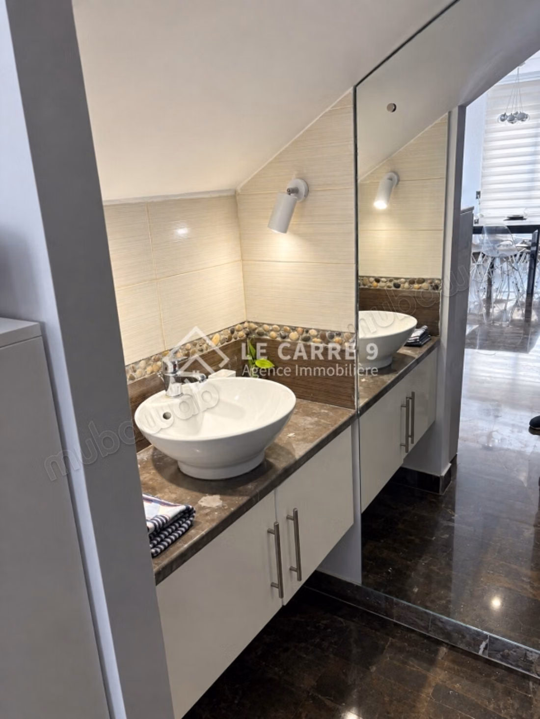 In affitto duplex arredato in modo ricco a Città delle Palme