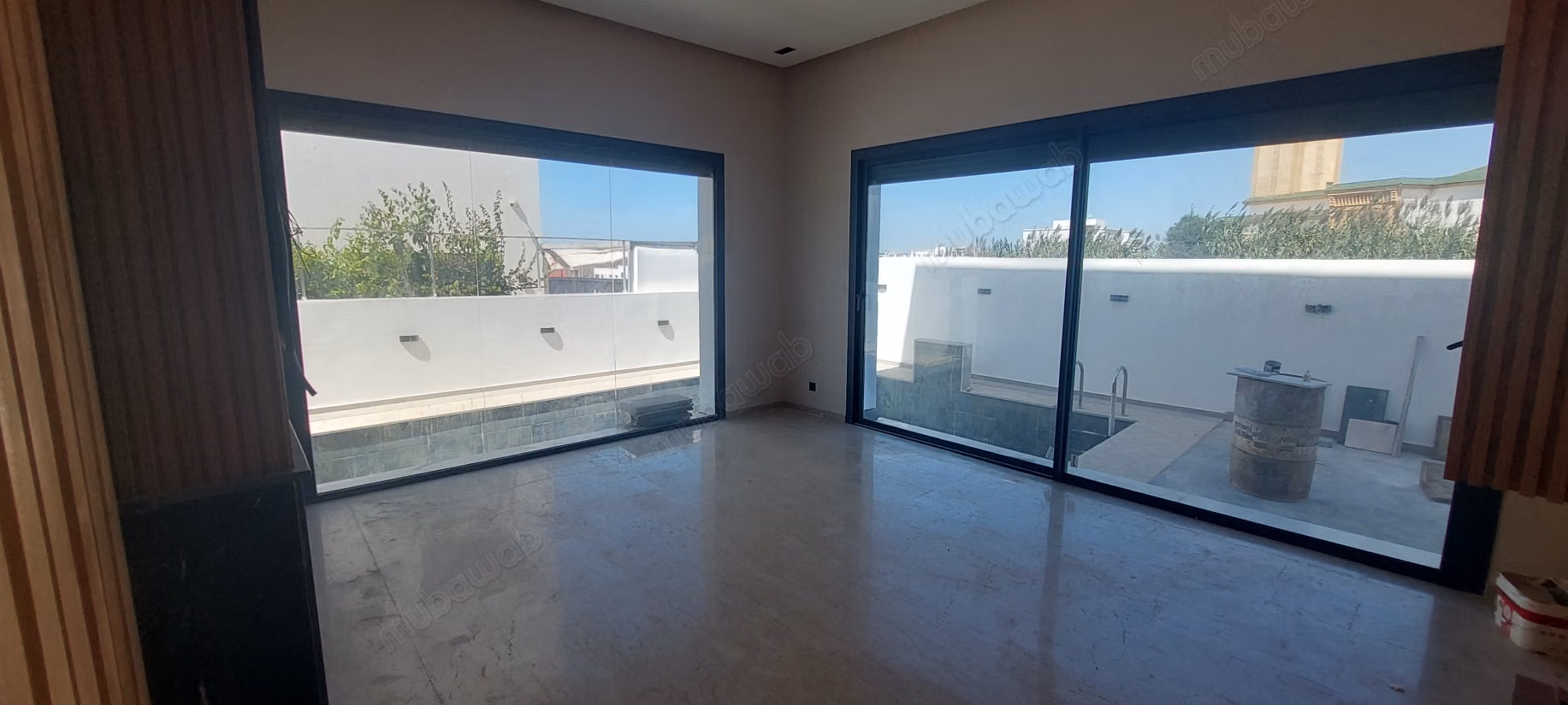 Villa di lusso in vendita ad Ain Atig. 4 camere. Tutti i comfort con camino e aria condizionata.