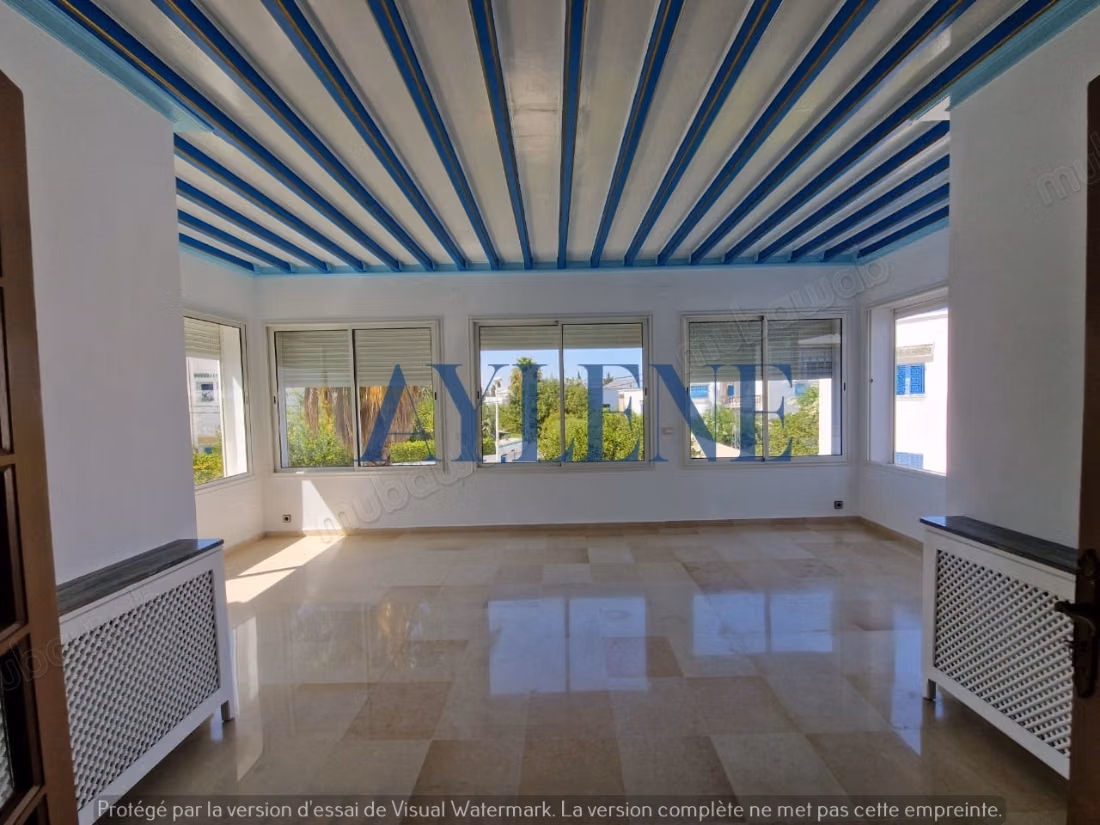 Una villa con piscina a Sidi Bousaid