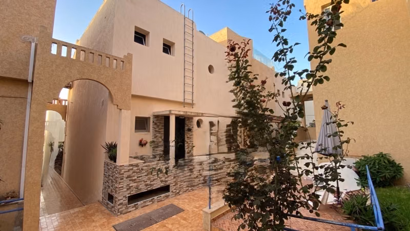 Pequeña villa en venta en Harhoura