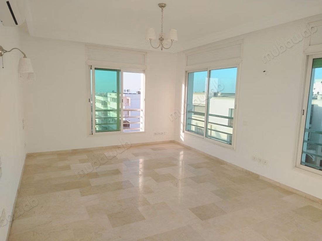Appartement à vendre à Haut Agdal. Surface de 200 m². Belle terrasse et jardin