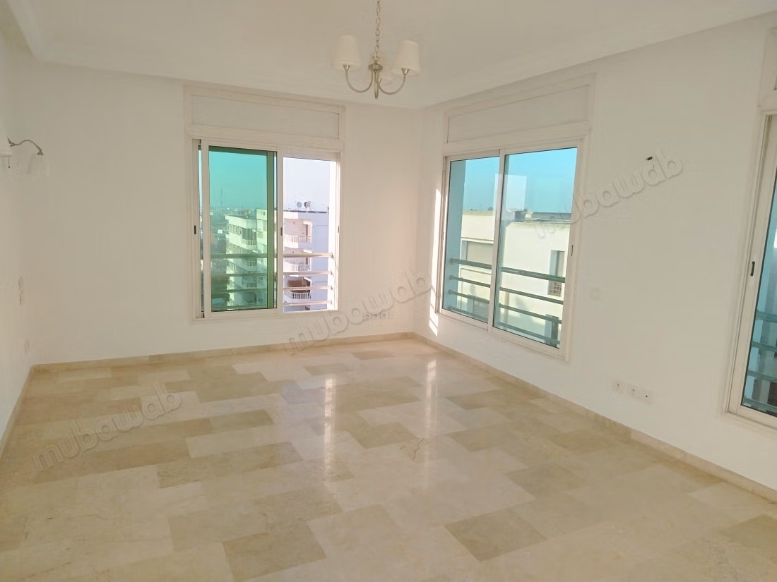 Appartement à vendre à Haut Agdal. Surface de 200 m². Belle terrasse et jardin
