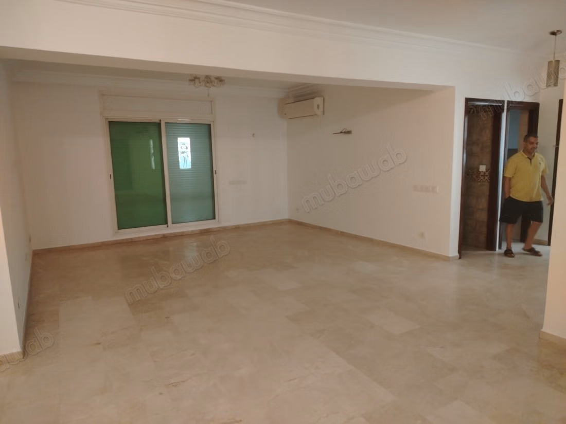 Appartement à vendre à Haut Agdal. Surface de 200 m². Belle terrasse et jardin