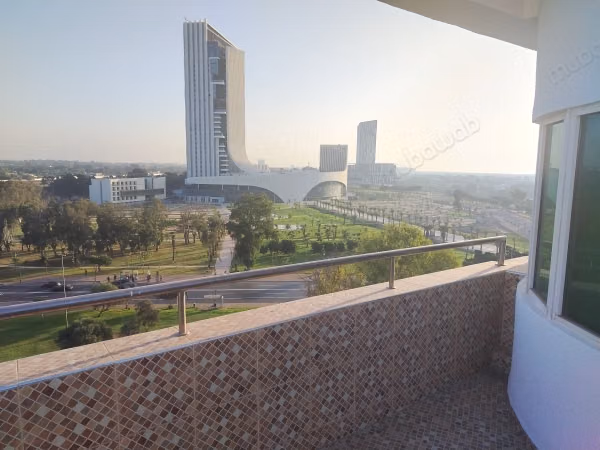 Appartement à vendre à Haut Agdal. Surface de 200 m². Belle terrasse et jardin