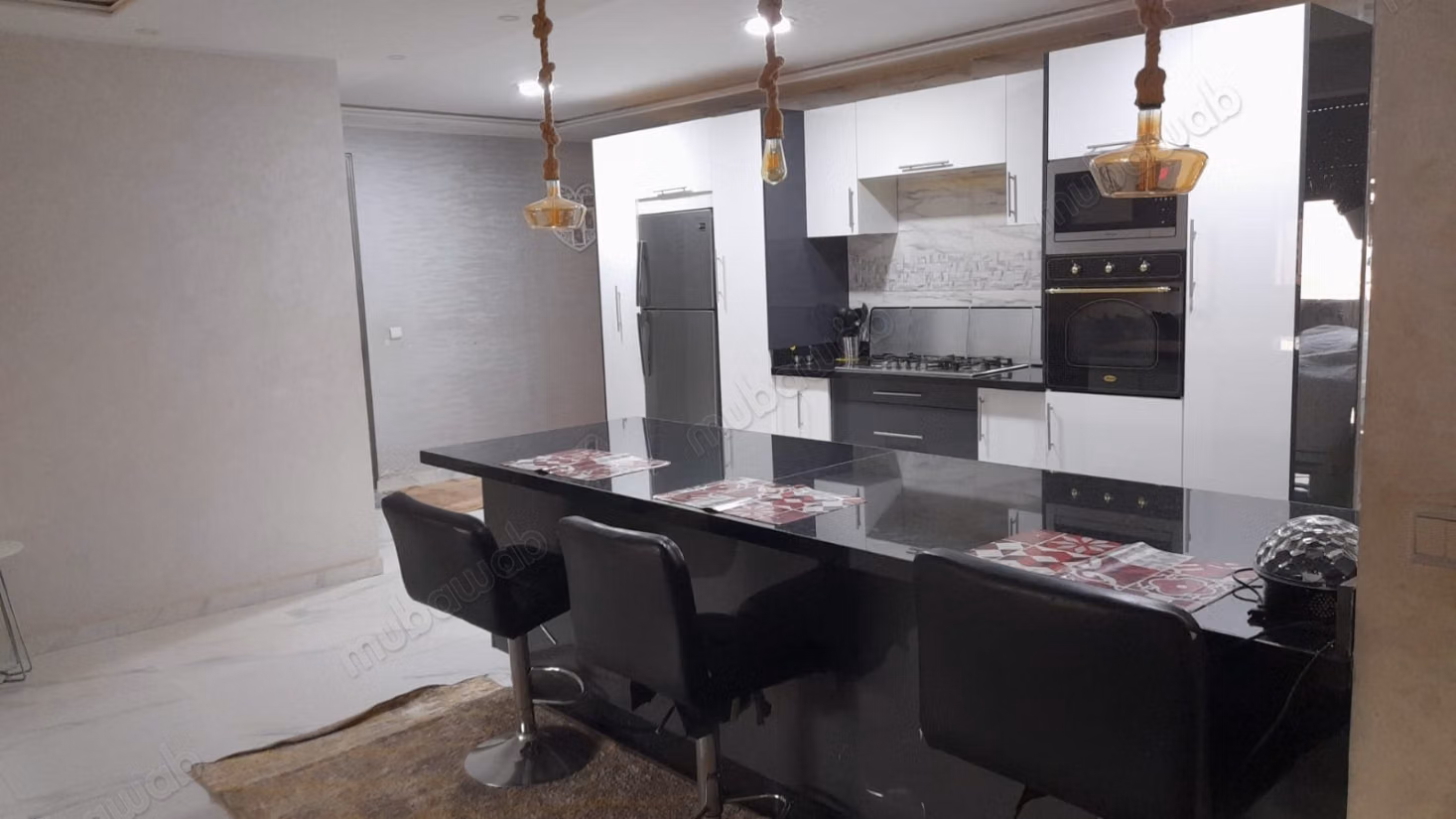 Location d'un appartement à Sidi Yahya. 
2 chambres. 
Meublé