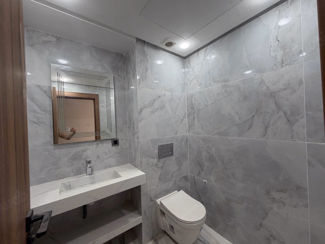 Superbe appartement à vendre à Souissi. 3 chambres. Service de concierge et climatisation