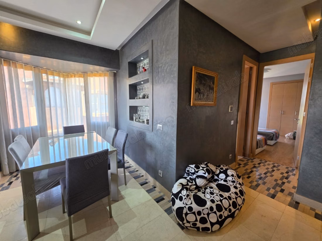 Apartment for rent with golf, pool and Atlas view