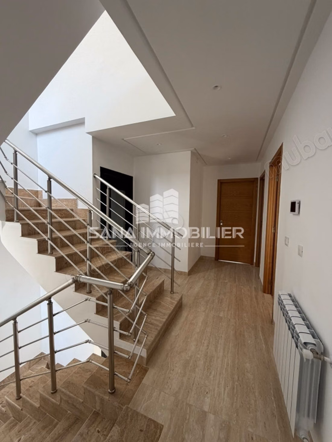 A vendre villa avec piscine triplex