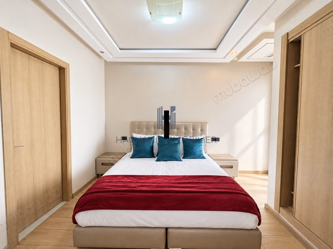 Superb apartment for rent in Bourgogne Ouest. 2 beautiful bedrooms. Furnished