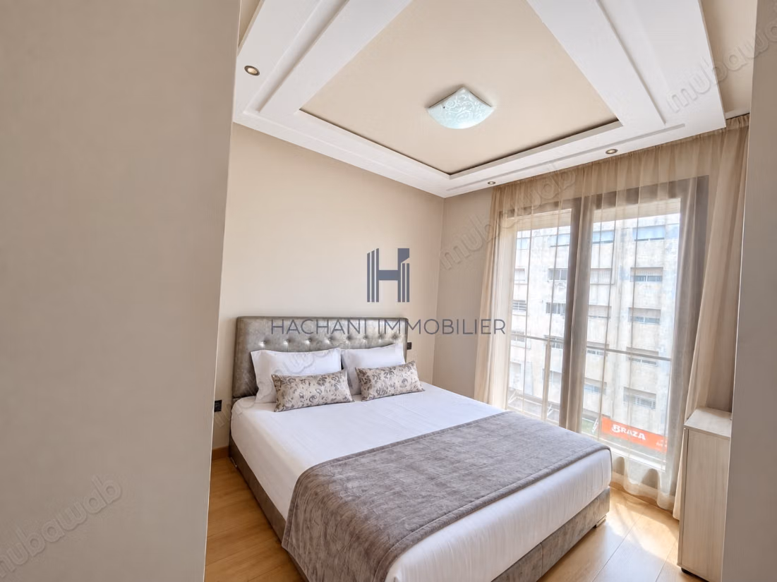Superb apartment for rent in Bourgogne Ouest. 2 beautiful bedrooms. Furnished