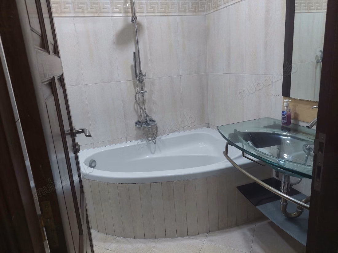 Apartamento Amueblado 3 habitaciones en Maarif 180 m²