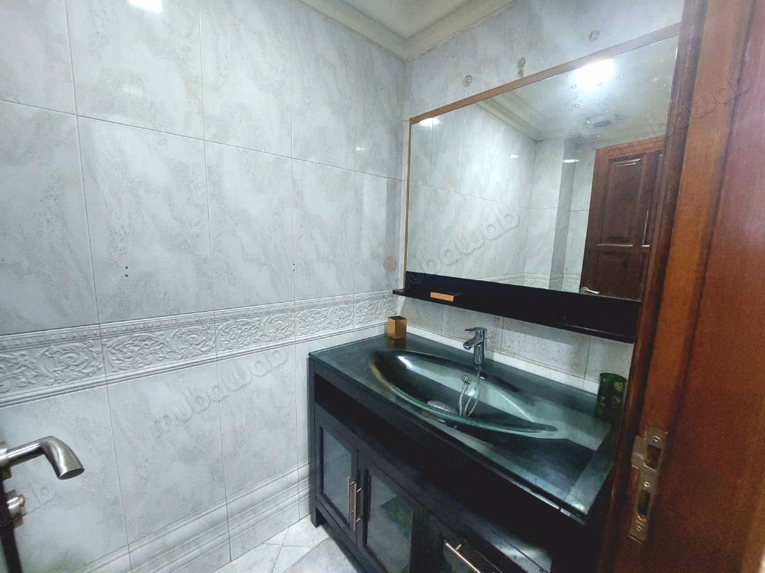 Apartamento Amueblado 3 habitaciones en Maarif 180 m²
