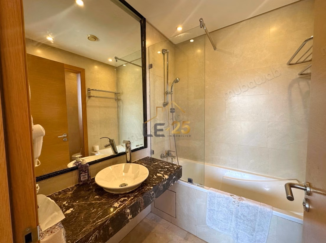 Studio à vendre avec piscine – Route de Casablanca