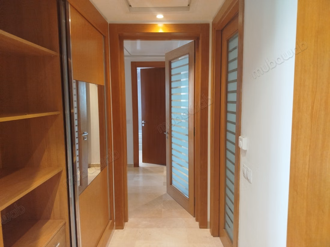 Bellissimo S3 arredato con ricchezza lago 2