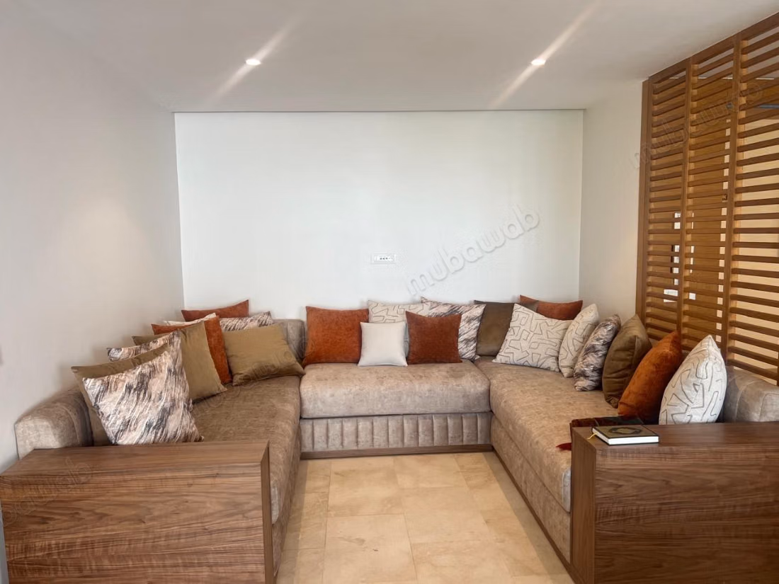 Appartement deux chambre vide au cfc