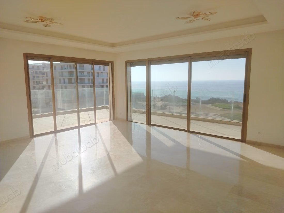 Appartamento di 140 m². Vista mare mozzafiato,